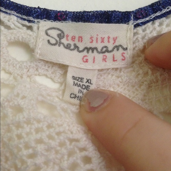 Sleeveless Size Youth XL Flower Patterned Blouse - Picture 3 of 6